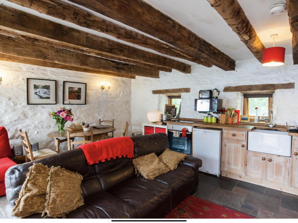 Talybont-on-Usk Ty Fferm Hen, Ancient Farmhouse, Coity Bach מראה חיצוני תמונה