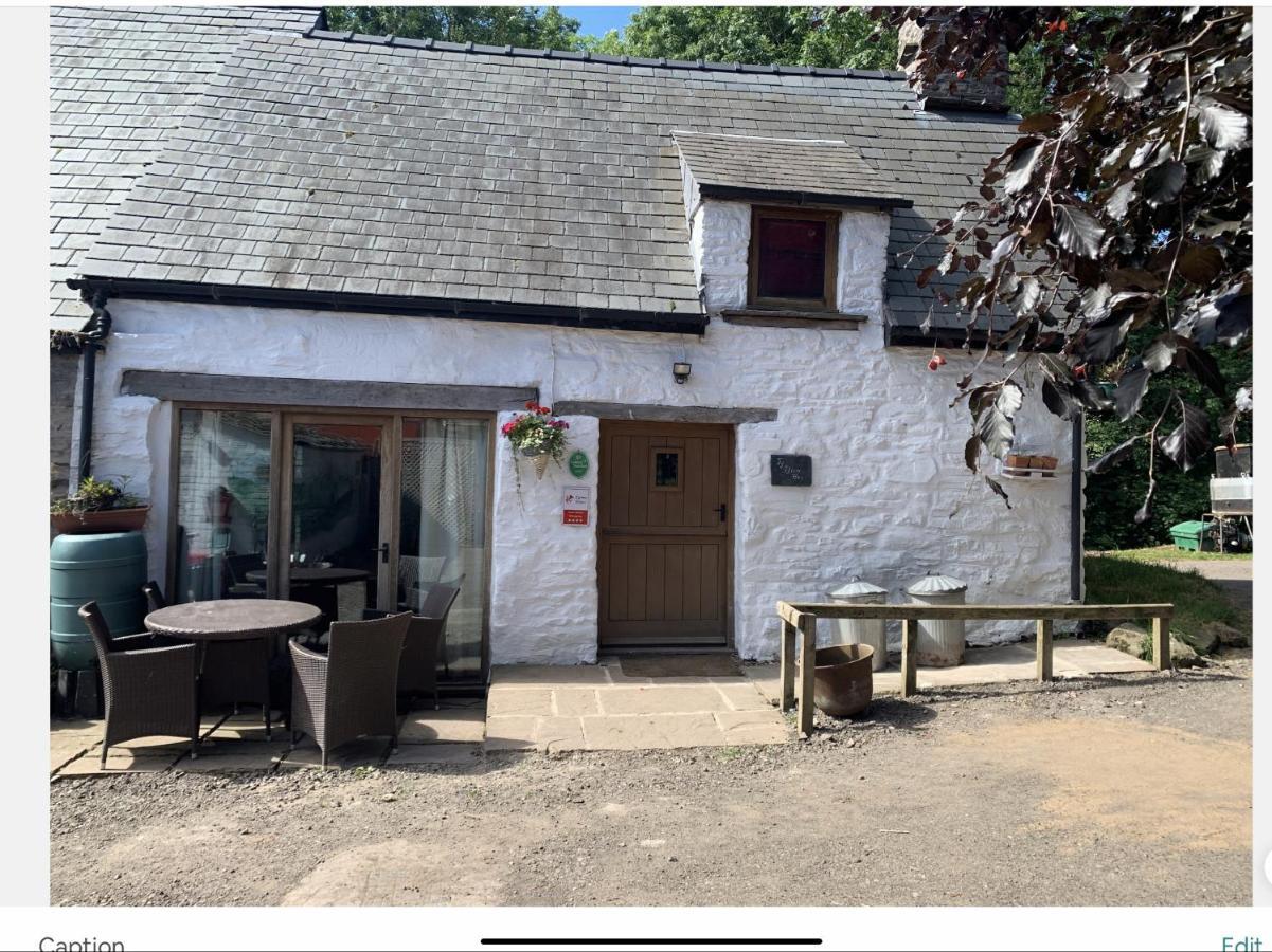 Talybont-on-Usk Ty Fferm Hen, Ancient Farmhouse, Coity Bach מראה חיצוני תמונה